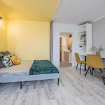 Hello Apartments Bora Komorowskiego